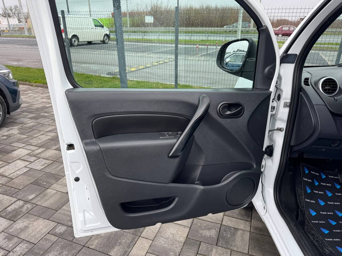 Renault Kangoo 2021 - freshauto