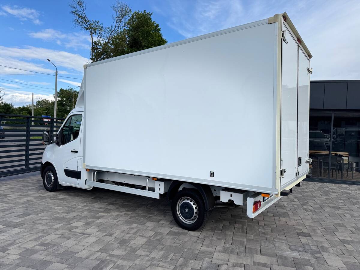 Opel Movano 2019 - Об'єм двигуна: 2.3 л.