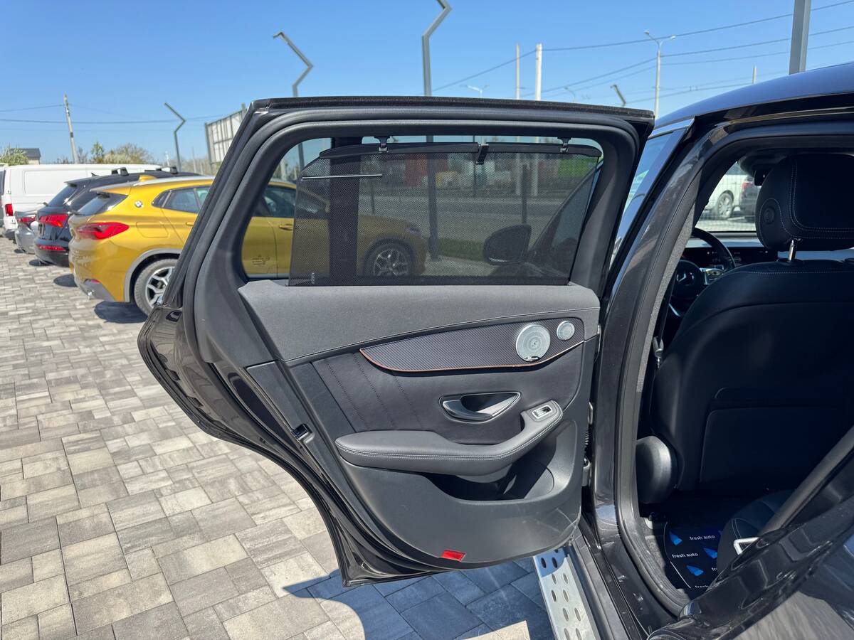 Mercedes-Benz EQC 2021 - Потужність: 408 кс
