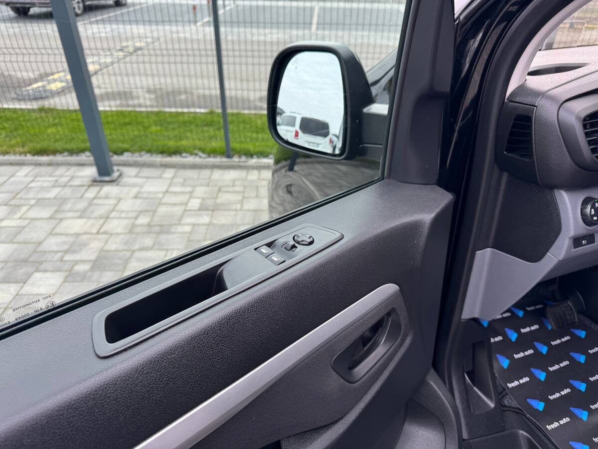 Opel Vivaro 2020 - Тип кузова: Minivan 