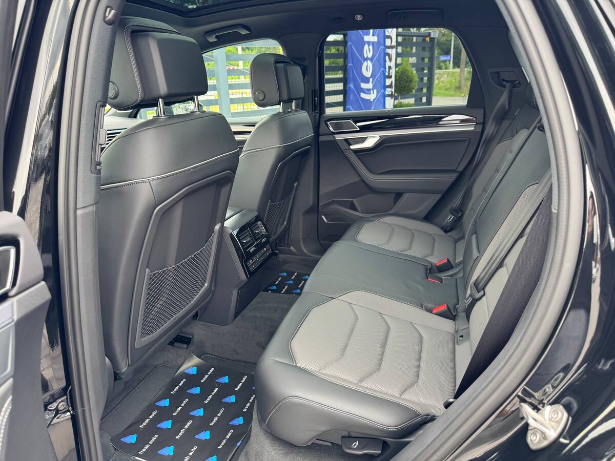 Volkswagen Touareg PLATINUM EDITION 2026