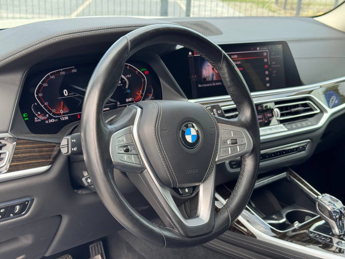 BMW X7 2020 - Volume: 3.0 l.
