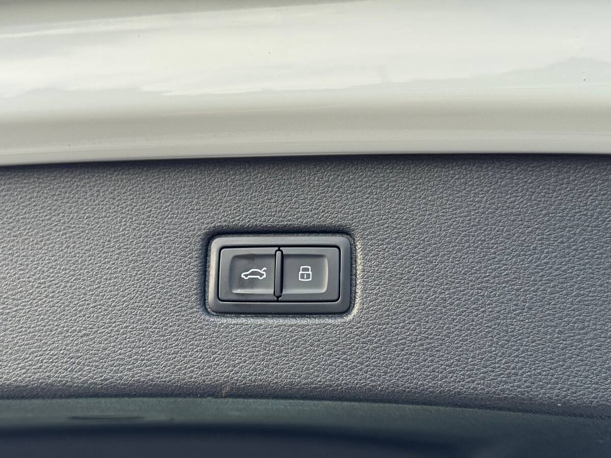 Audi SQ7 2017 - фрешавто
