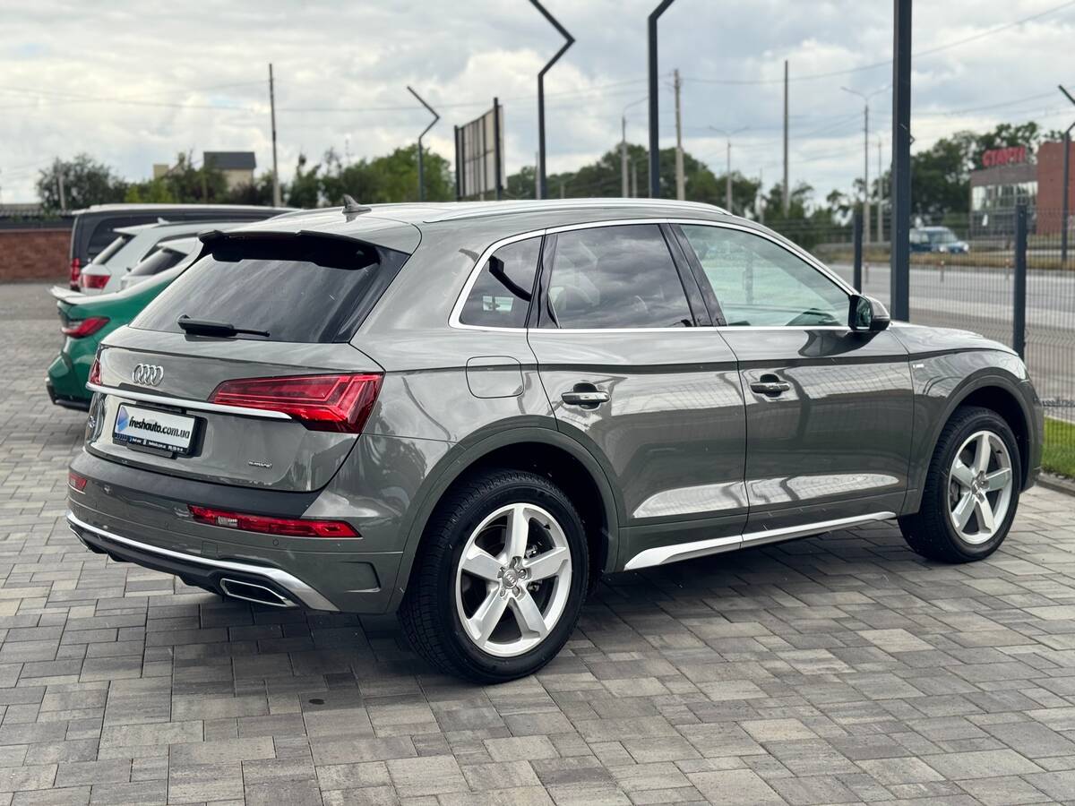 Audi Q5 2022 (Ауді Q5) — фото 3 з 5