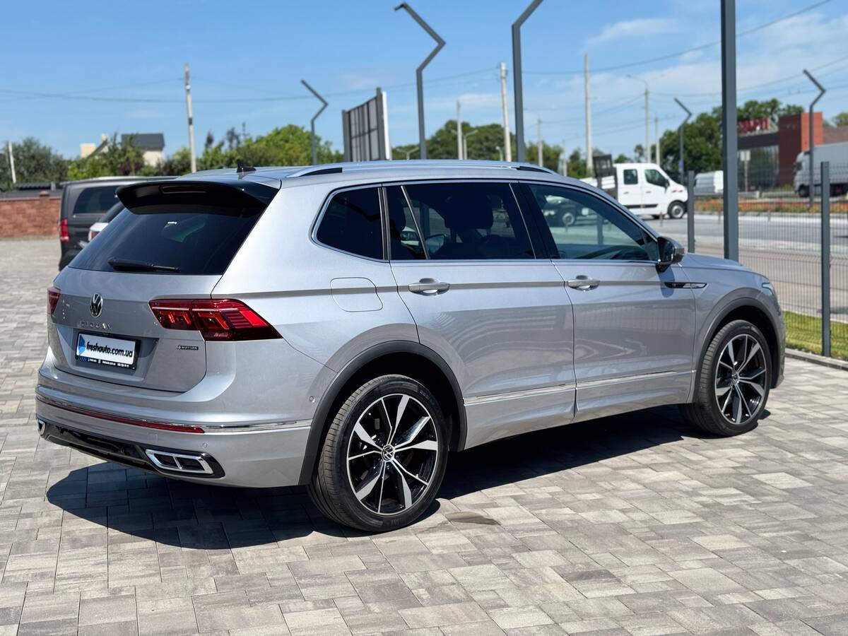 Volkswagen Tiguan Allspace 2022 - Коробка передач: Автомат 