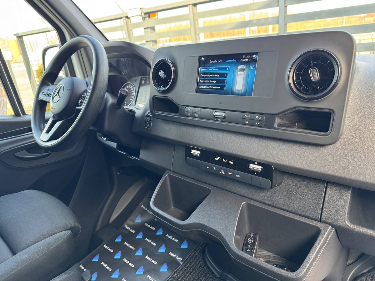 Mercedes-Benz sprinter 2020 - фреш авто