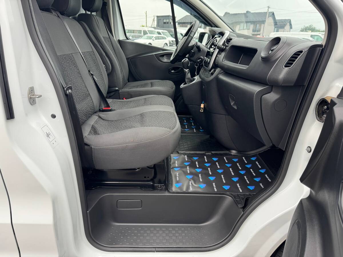 Renault Trafic 2020 - fresh auto