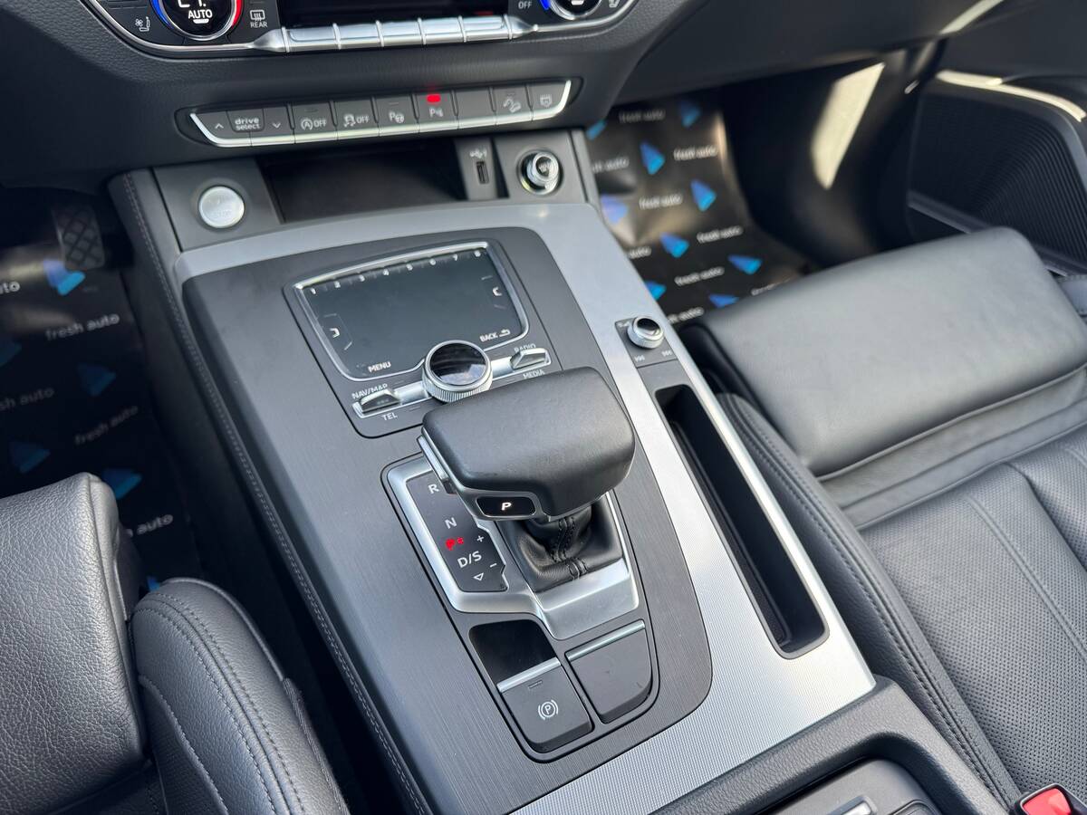 Audi Q5 2020 - Потужність: 252 кс