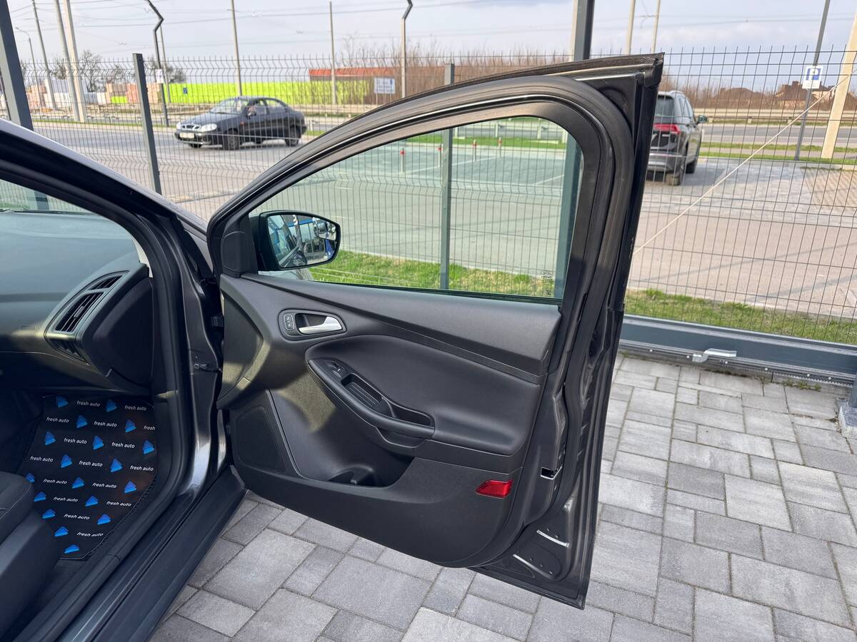 Ford Focus 2018 - freshauto