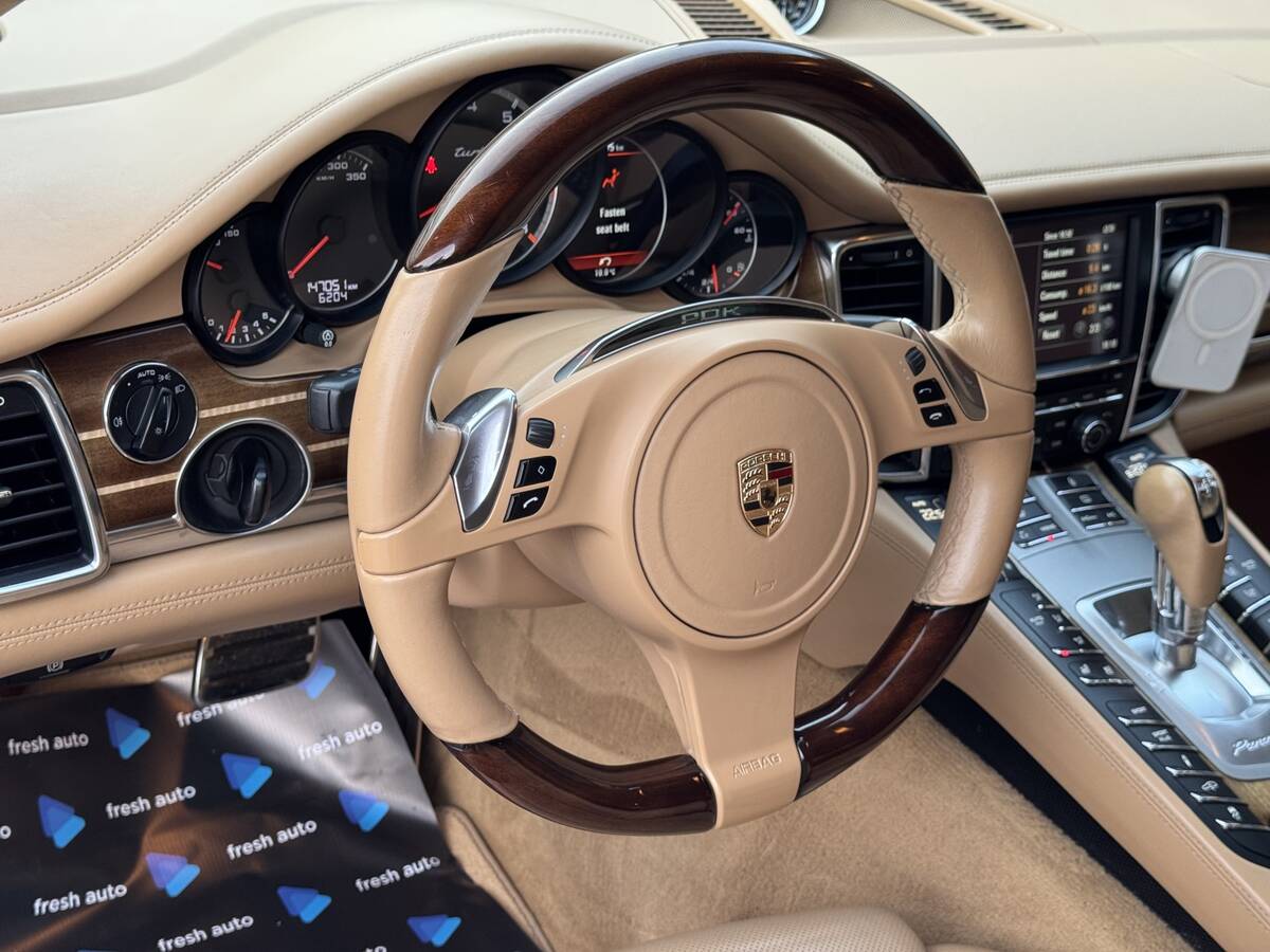 Porsche Panamera 2011 - фрешавто