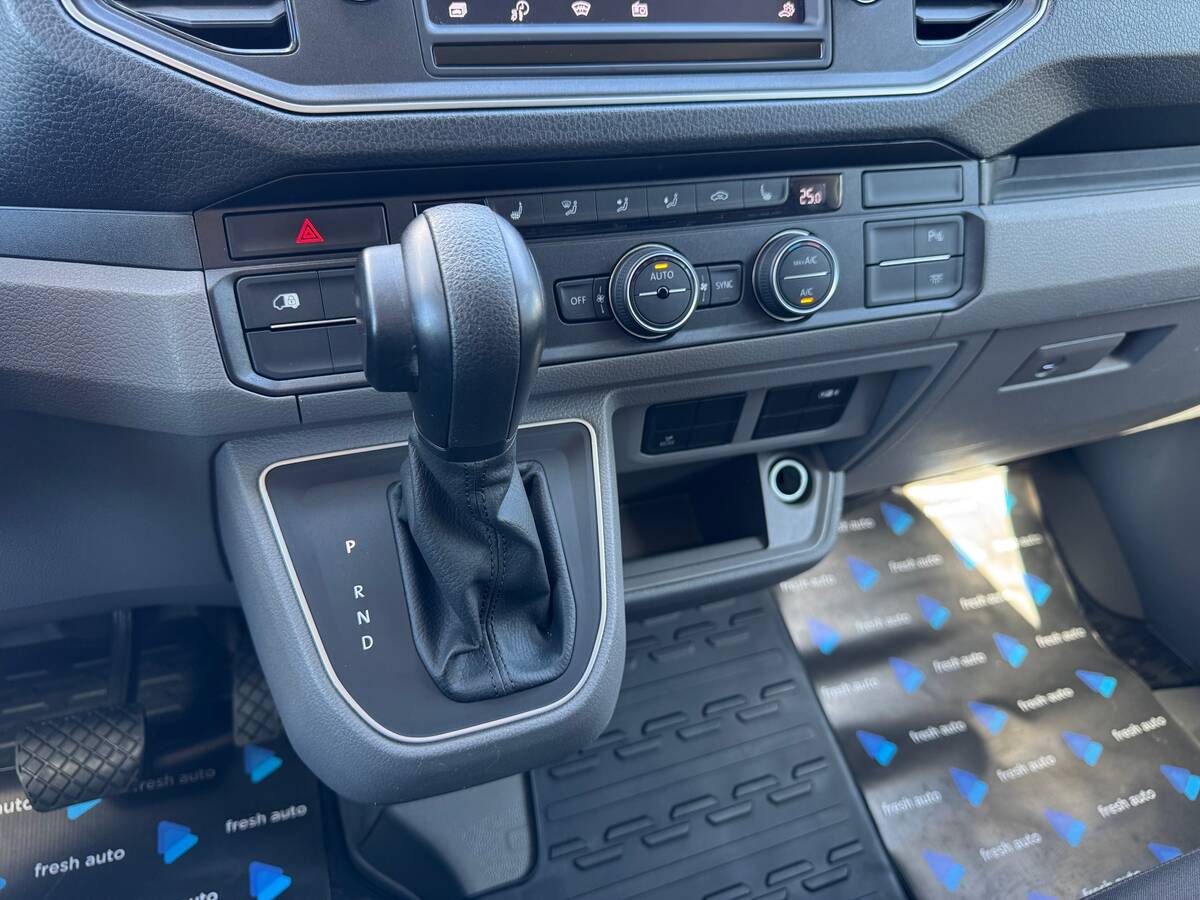 Volkswagen e-Crafter 2021 - Батарея: 37 кВт
