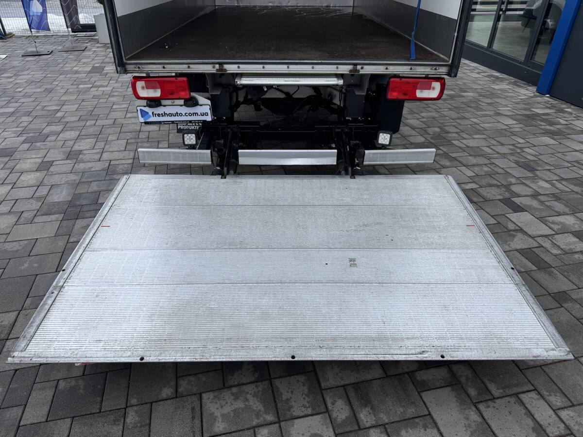 Volkswagen crafter 2021 - Об'єм двигуна: 2.0 л.