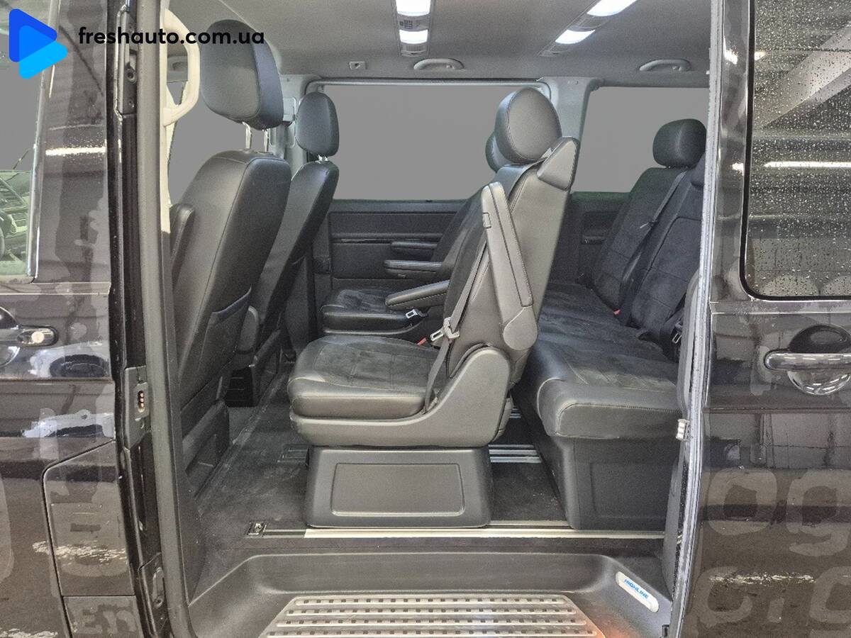 Volkswagen Multivan 2019 - Odometr: 182 thnd km