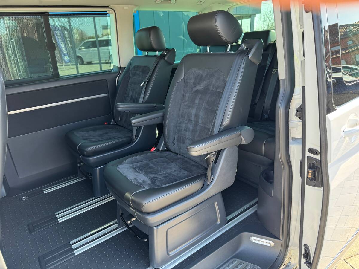 Volkswagen Multivan 2017 - Тип кузова: Мінівен 