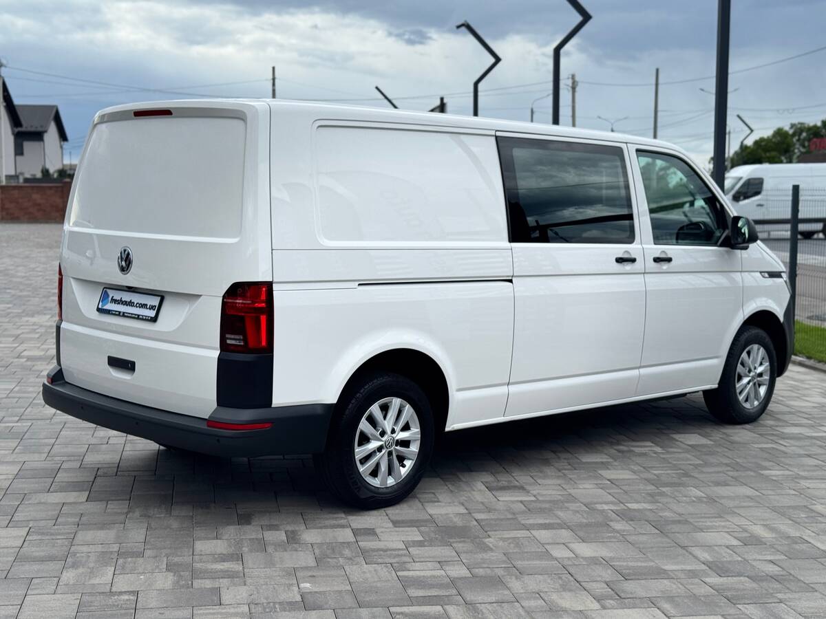 Volkswagen Transporter 2022 - Volume: 2.0 l.