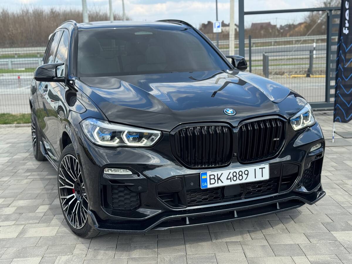 BMW X5 2023 - Привід: Повний 