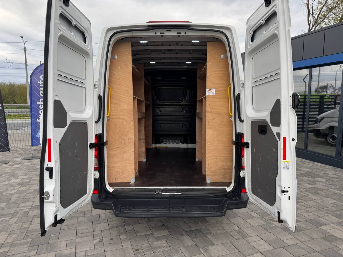 Volkswagen crafter 2022 - Тип кузова: Вантажний фургон 