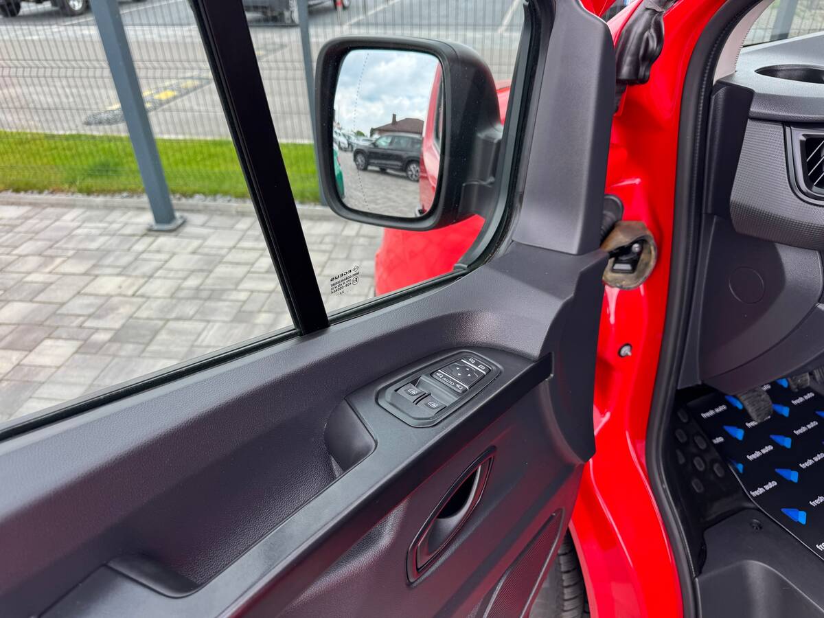 Renault Trafic 2023 - freshauto