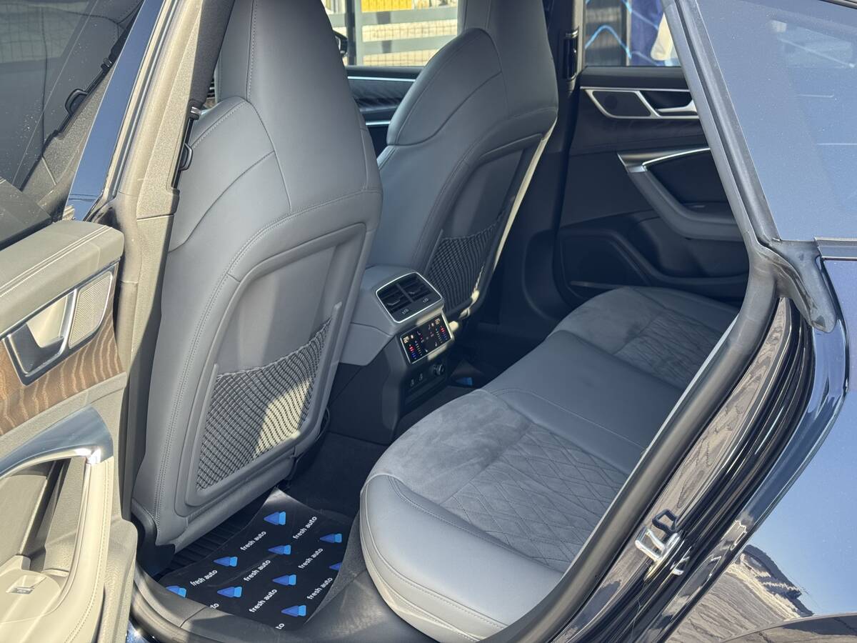 Audi S7 Sportback 2022 - Complectation: S line 