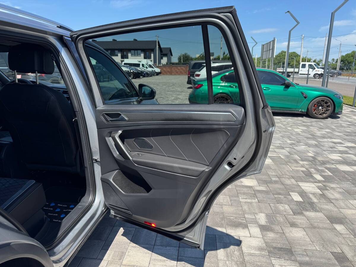 Volkswagen Tiguan Allspace 2022 - fresh auto