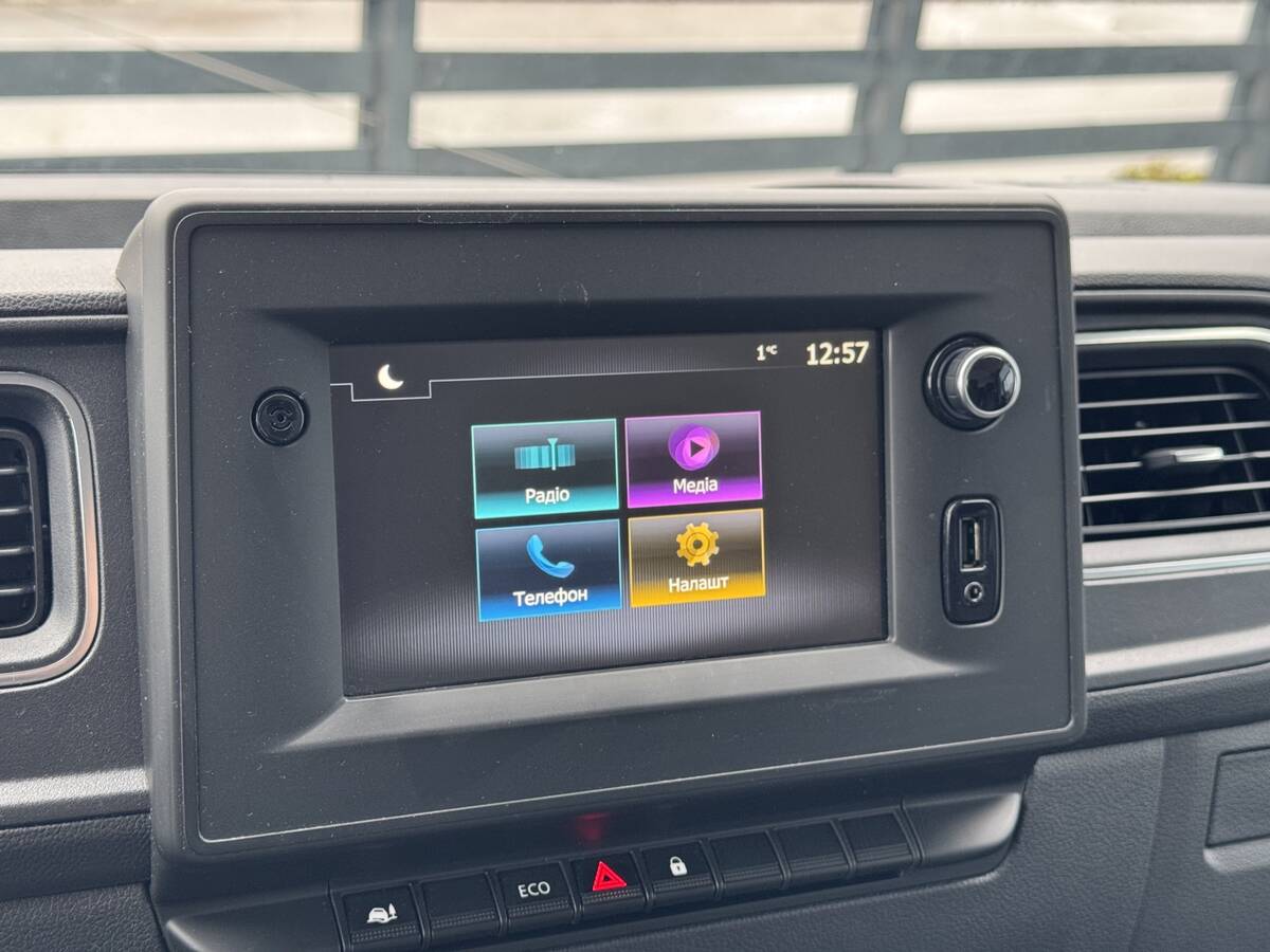 Renault master 2022 - Об'єм двигуна: 2.2 