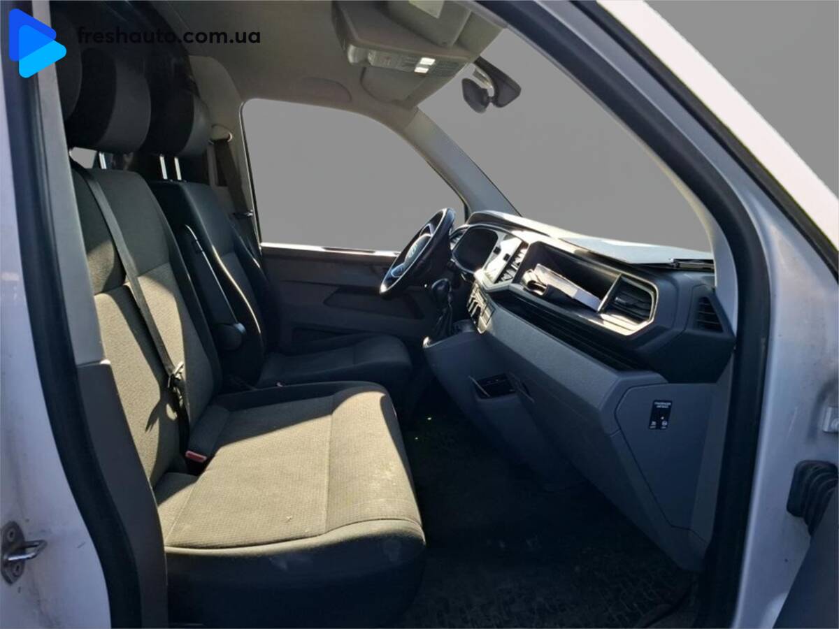 Volkswagen Transporter 2022 - Привід: Передній 