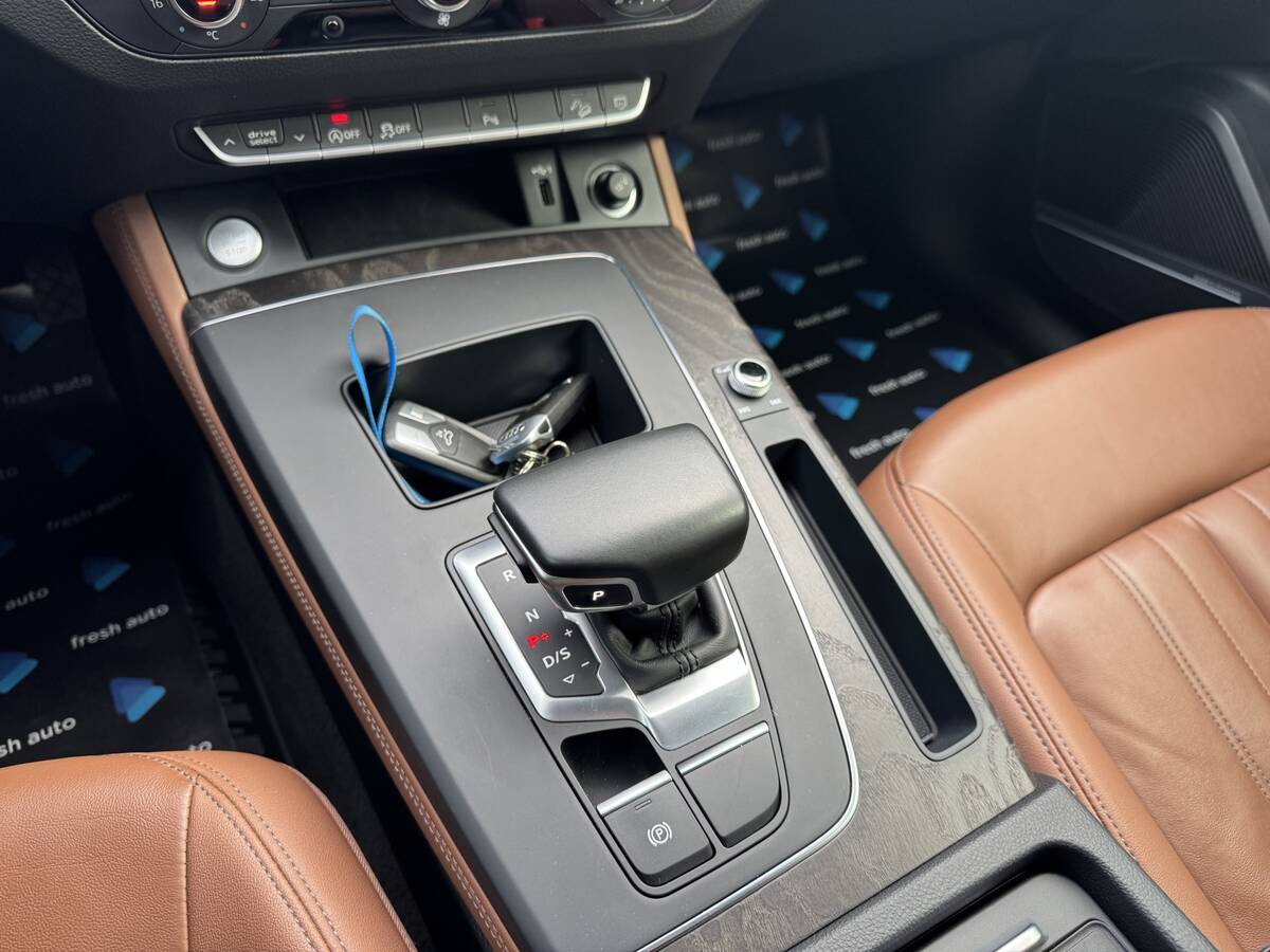 Audi Q5 2021 - Пробіг: 133 тис. км