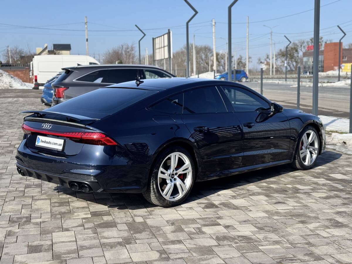 Audi S7 Sportback 2022 - Об'єм двигуна: 3.0 