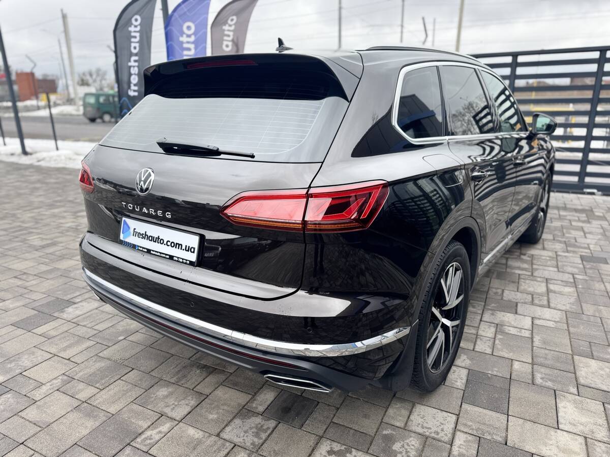Volkswagen Touareg 2021 - фрешавто