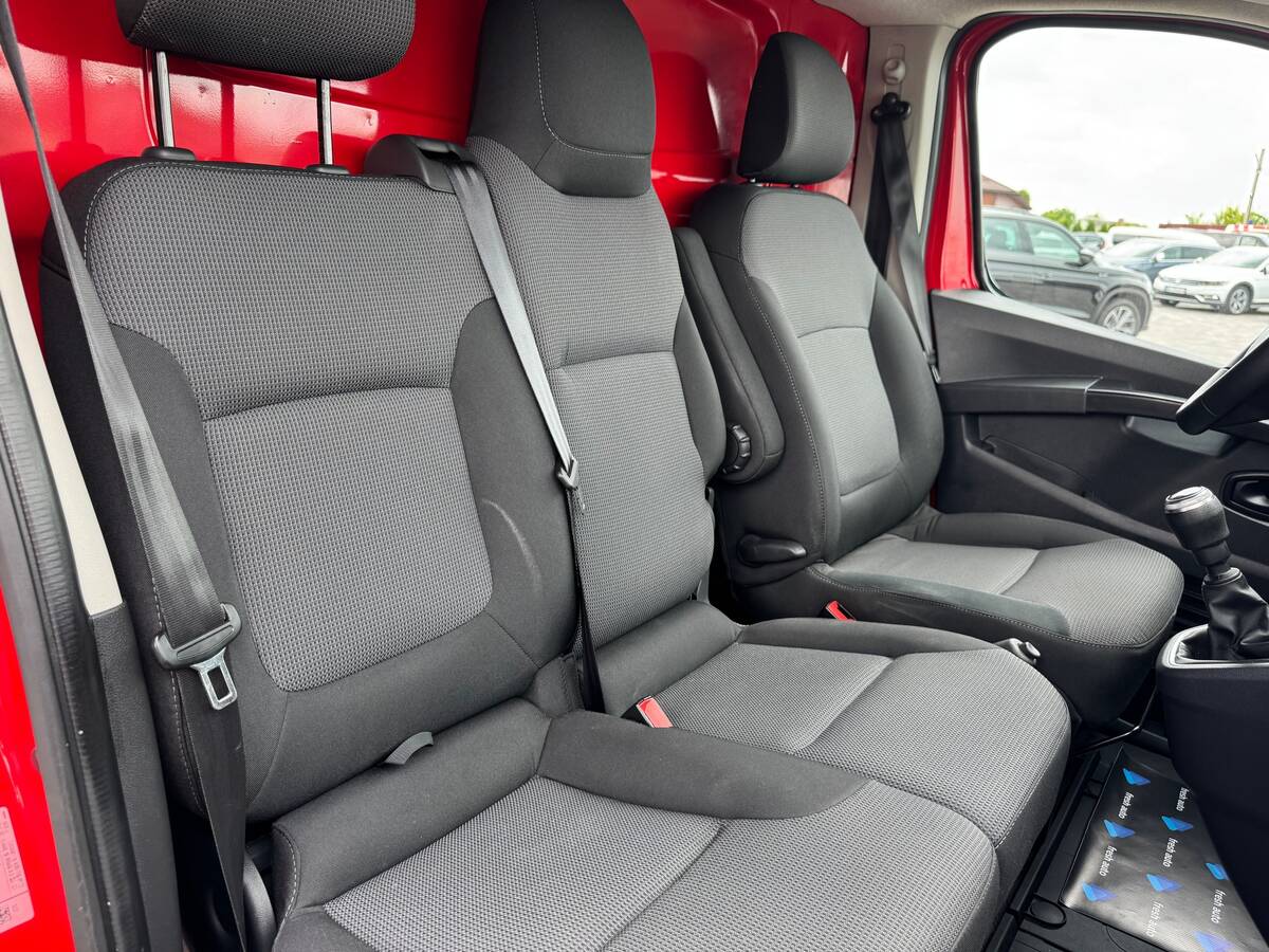 Renault Trafic 2023 - fresh auto