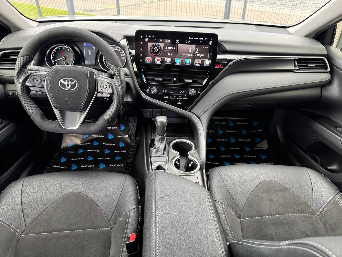 Toyota Camry 2021 - HP: 207 HP