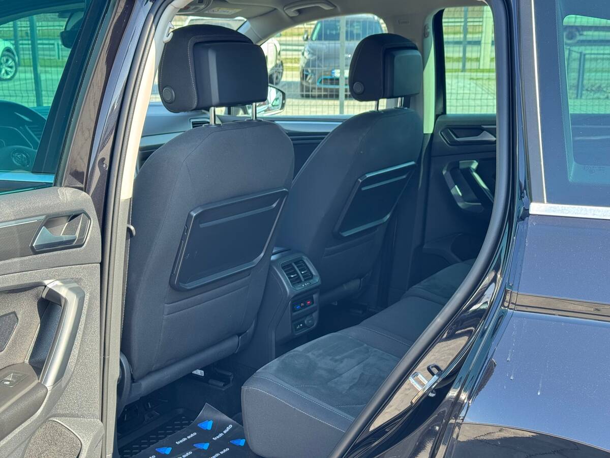 Volkswagen Tiguan 2019 - Об'єм двигуна: 2.0 