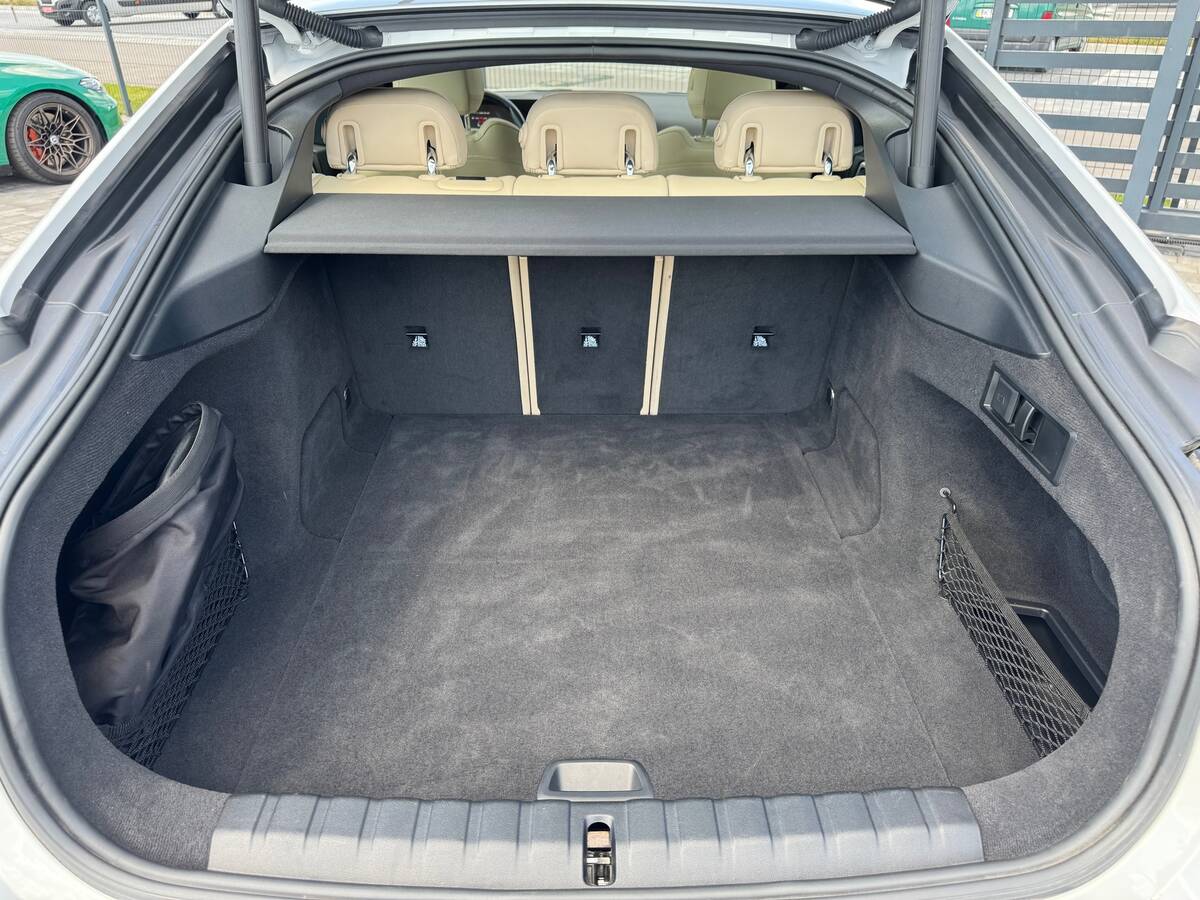 BMW i4 2022 - fresh auto