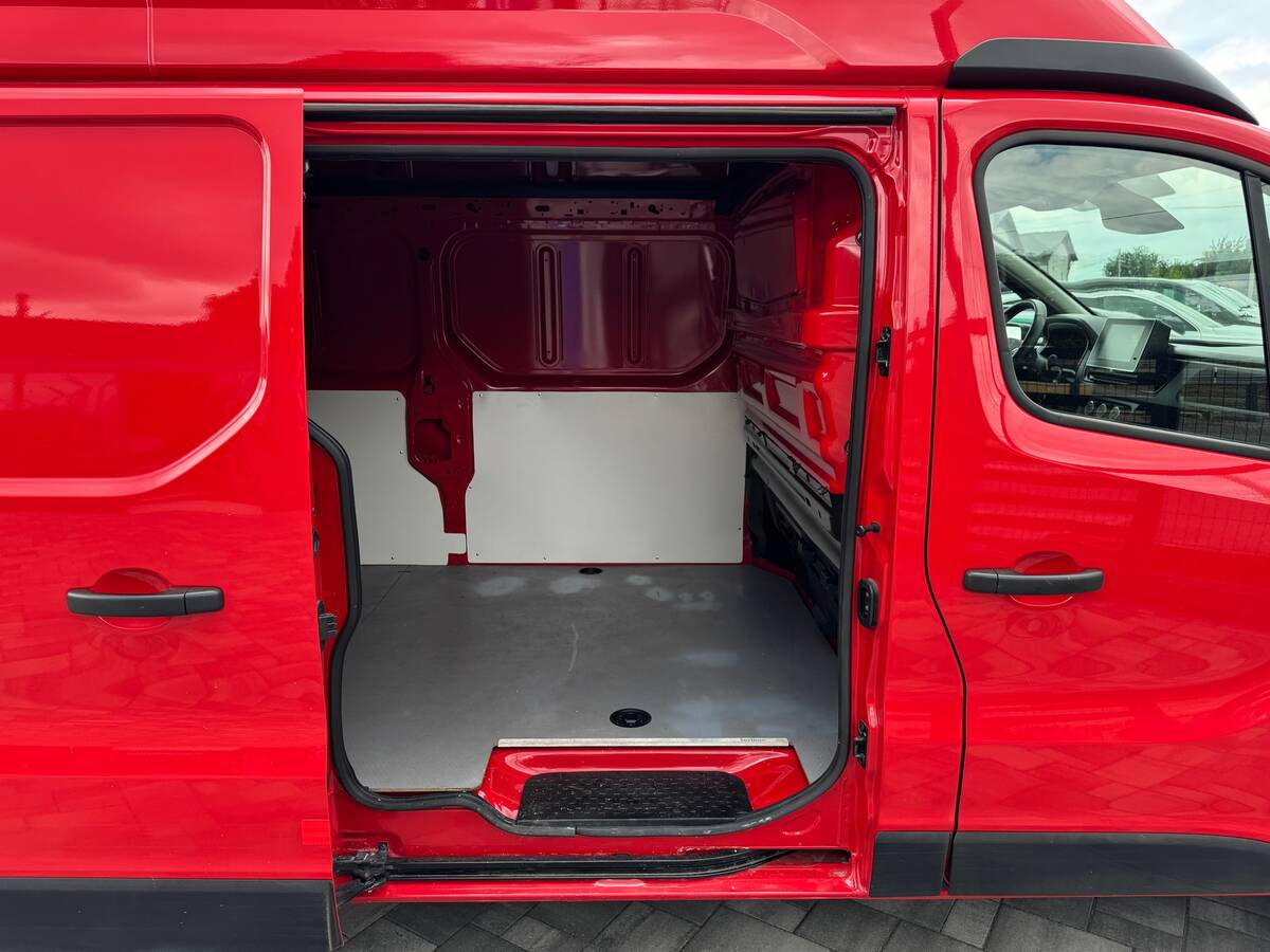Renault Trafic 2023 - Fuel: Diesel 