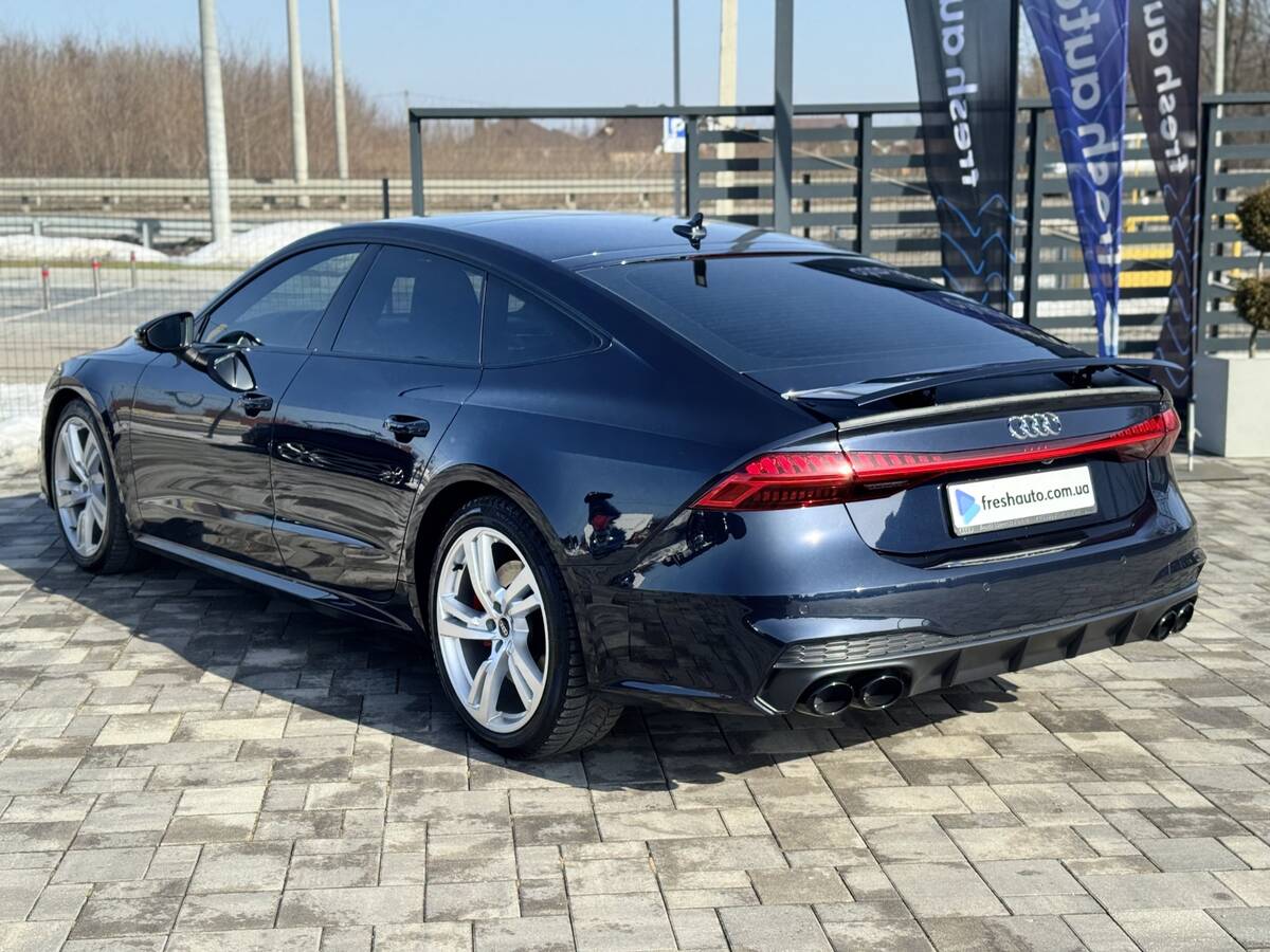 Audi S7 Sportback 2022 - фреш авто