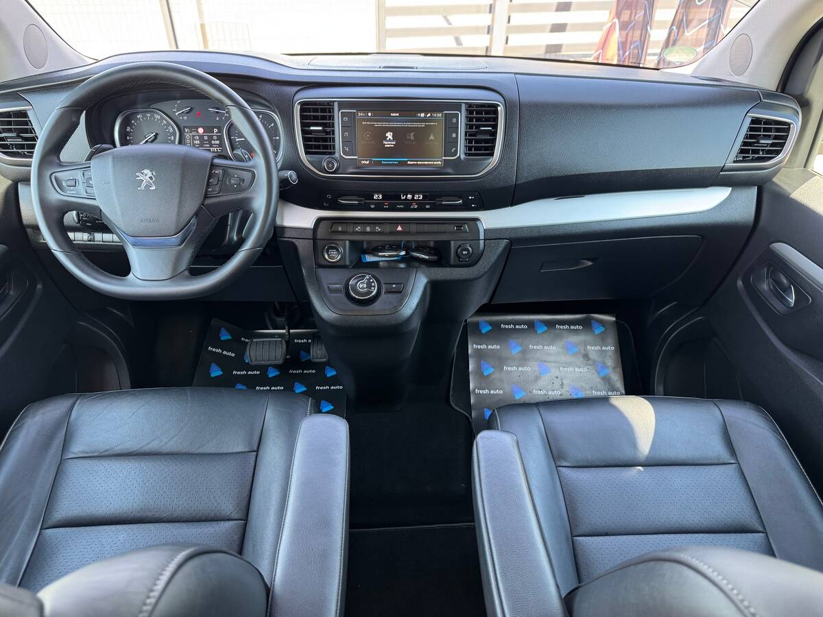 Peugeot Traveller 2020 - Transmission: Automatic 