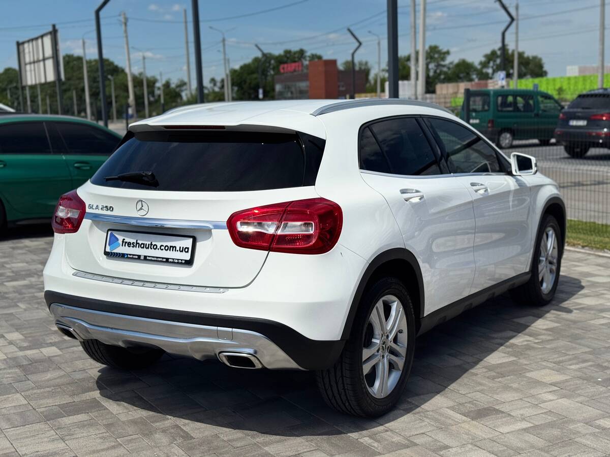 Mercedes-Benz GLA-Class 2017 - фреш авто