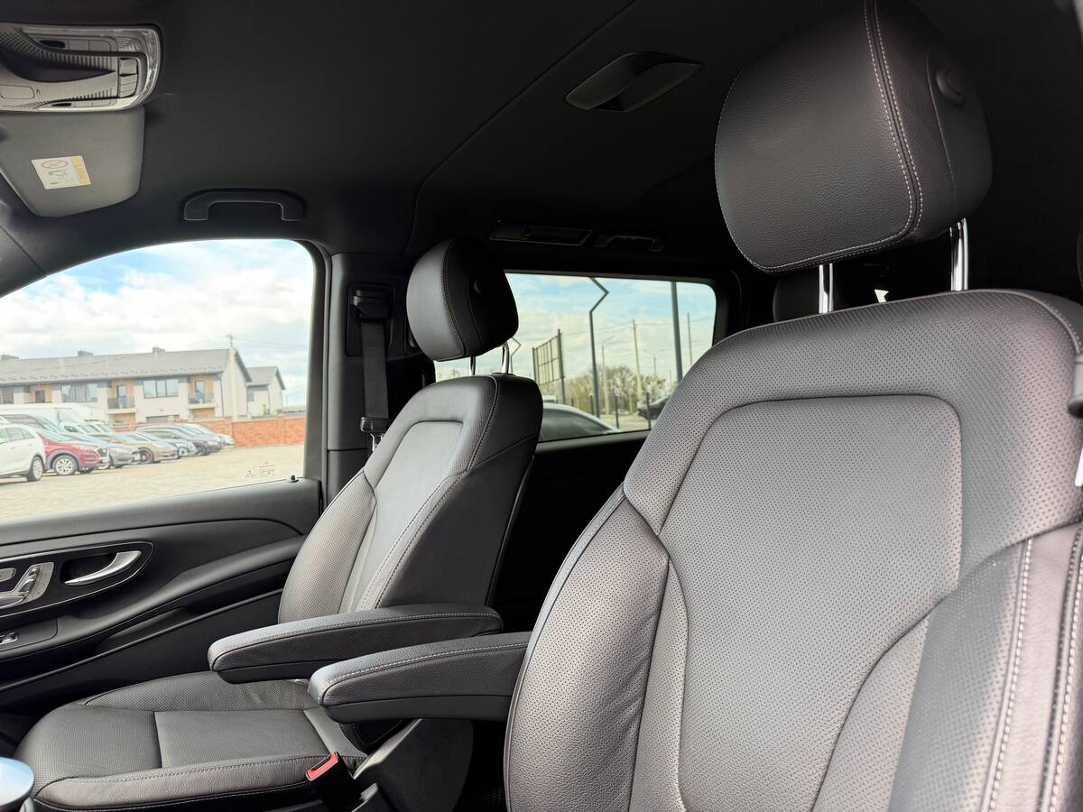 Mercedes-Benz V-Class 2021 - Об'єм двигуна: 2.0 л.