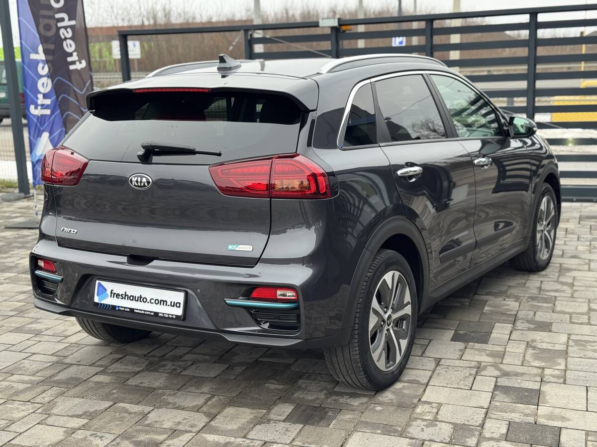 Kia Niro 2020 - фреш авто