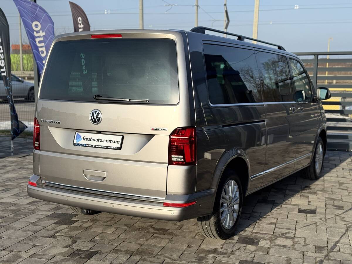 Volkswagen Caravelle 2021 - Пробіг: 182 тис. км