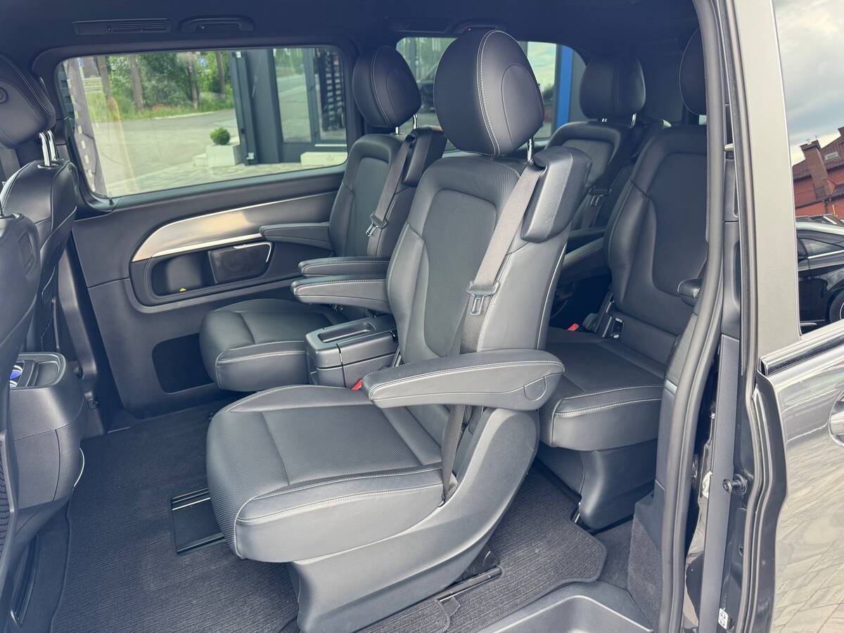 Mercedes-Benz V 300 2021 - HP: 239 HP