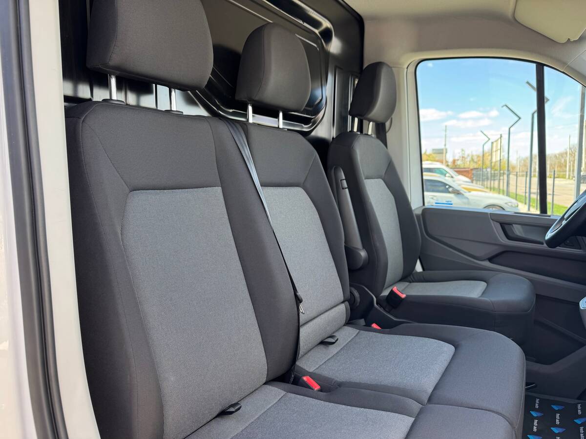 Volkswagen e-Crafter 2021 - Кількість місць: 3 