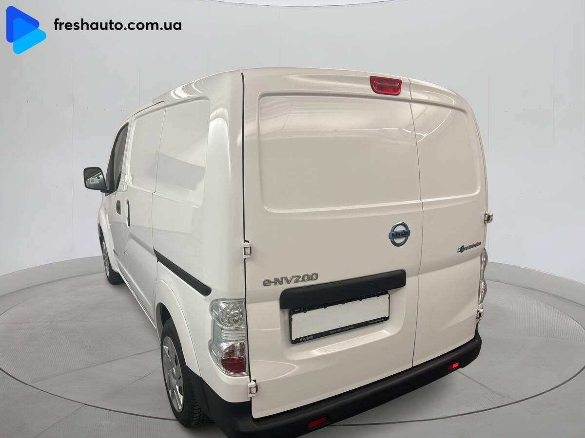 Nissan NV200 2020