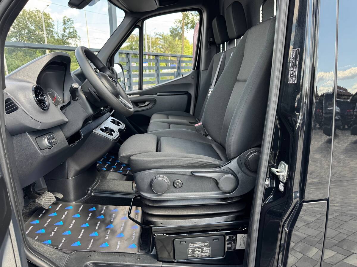 Mercedes-Benz Sprinter 2019 (Мерседес-Бенц Спрінтер) — фото 4 з 5