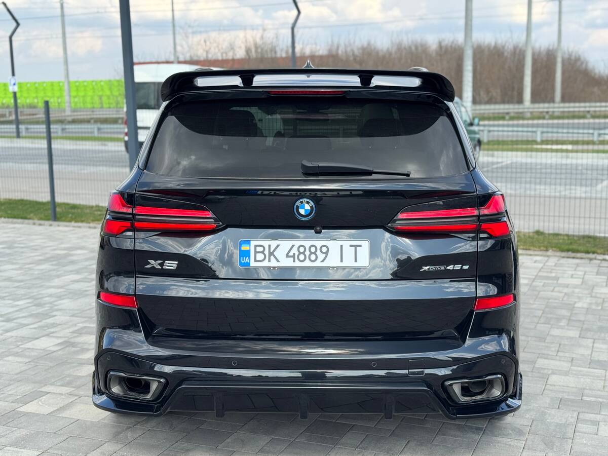 BMW X5 2023 - фреш авто