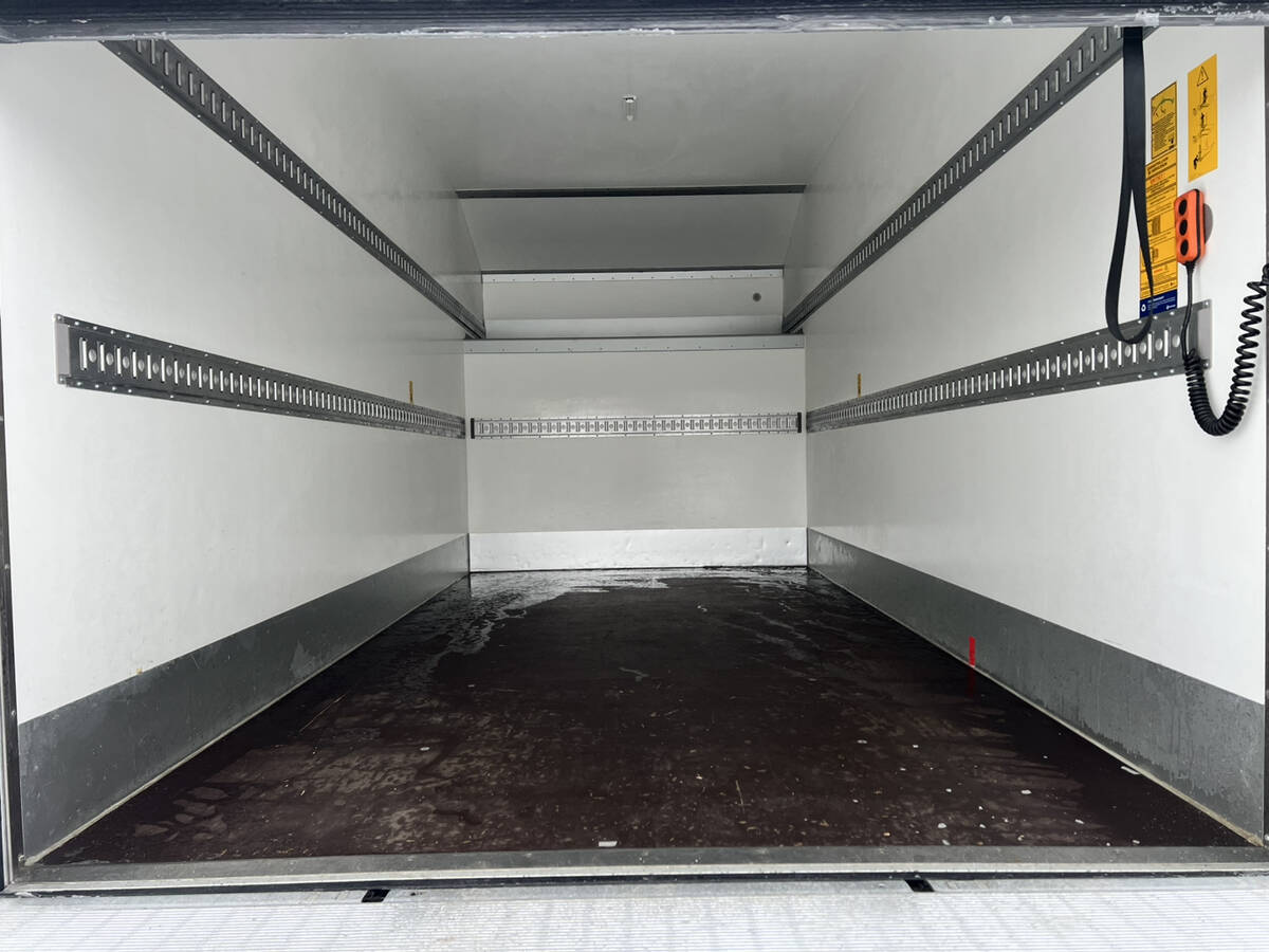 Volkswagen crafter 2021 - Об'єм двигуна: 2.0 