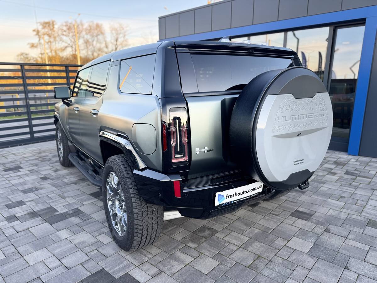 Hummer EV SUV 3X 2023 - Потужність: 816 кс