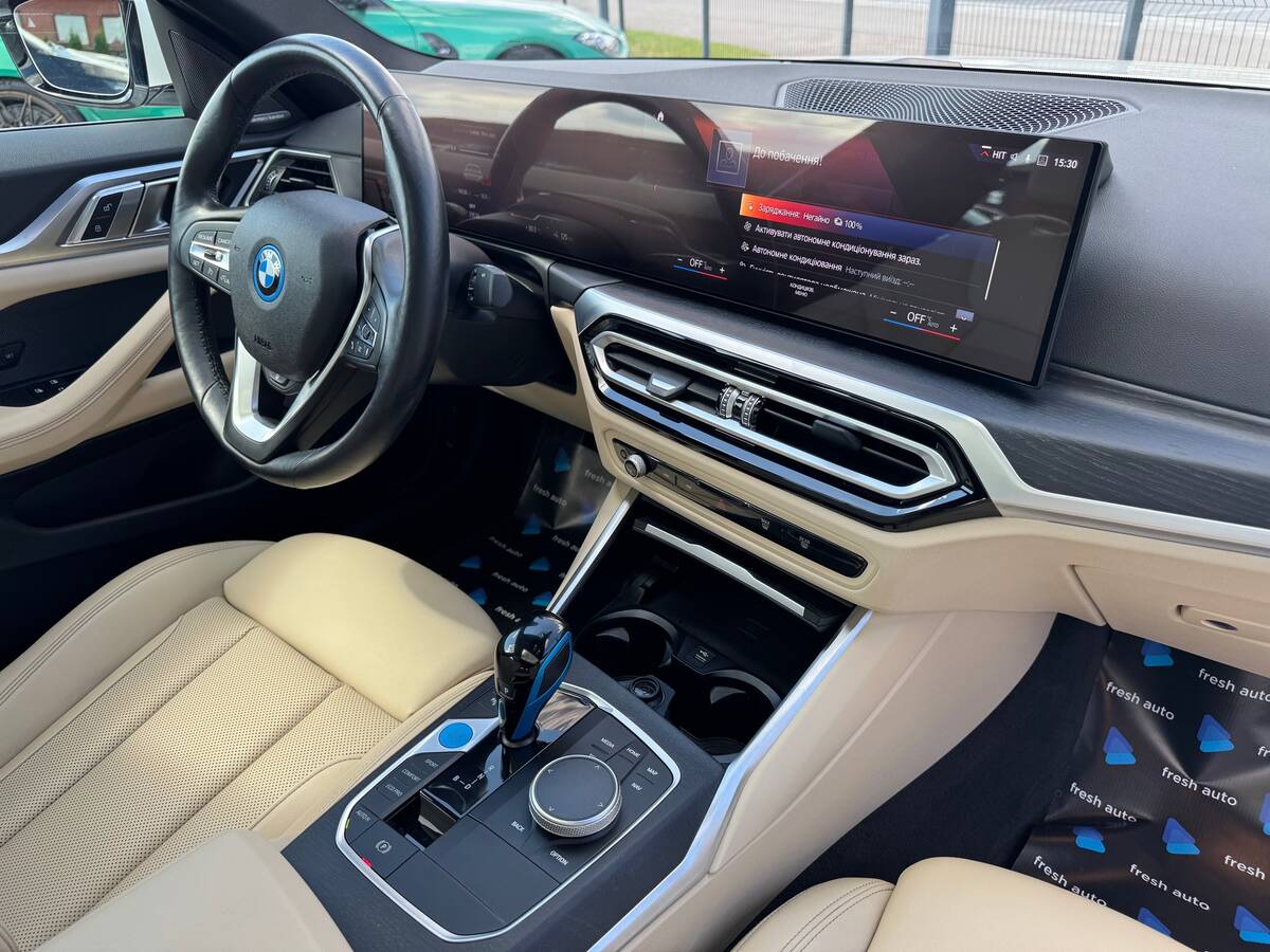 BMW i4 2022 - Тип авто: Passengers 