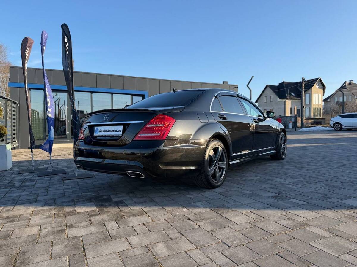 Mercedes-Benz S-Class 2012 - Тип палива: Дизель 