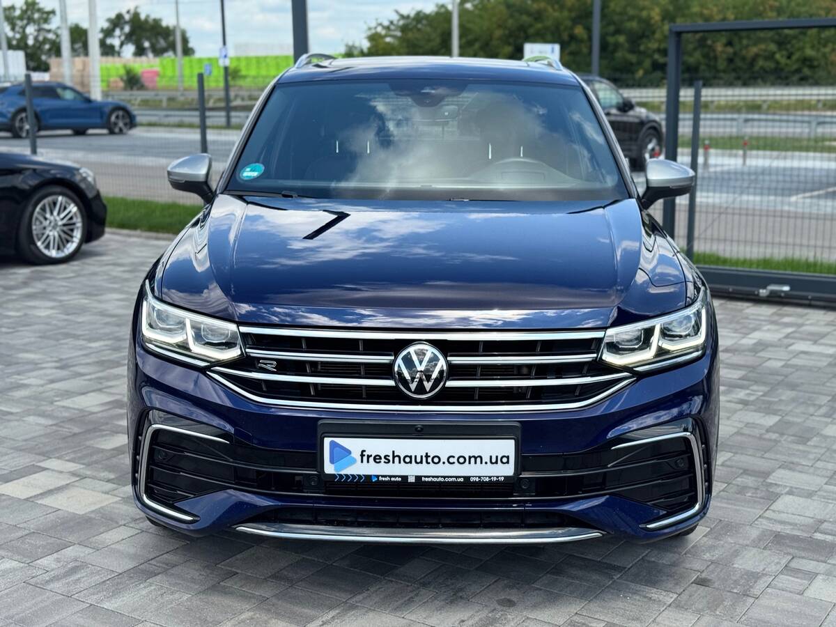 Volkswagen Tiguan Allspace 2023 (Фольксваген Тігуан Оллспейс) — фото 2 з 5